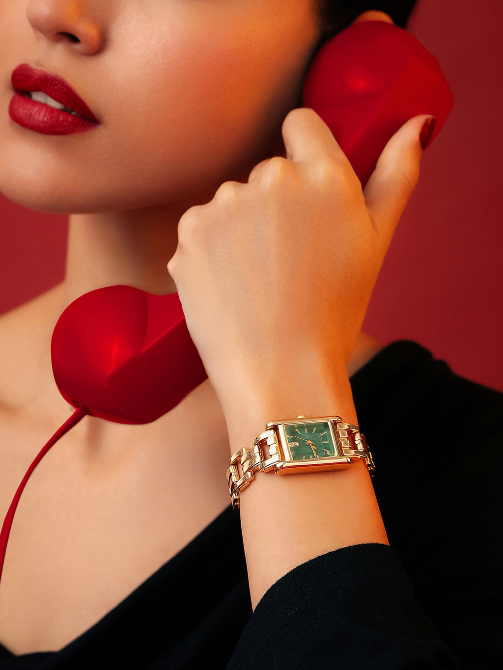 The Emerald Rectangle Watch - Royal Gold