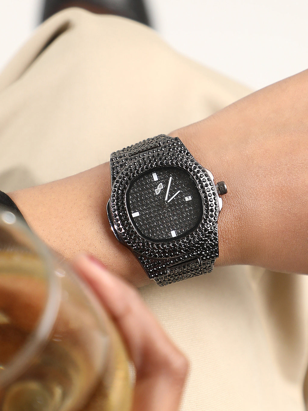 The Bijou Cirqé Cushion Watch - Onyx Black