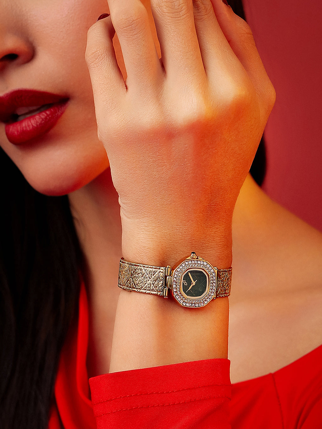 The Emerald Crystal Watch - Royal Gold