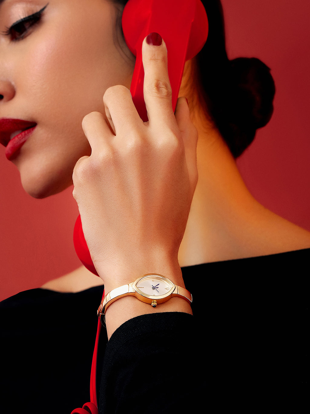 The Rosé Oval Watch - Blush Gold
