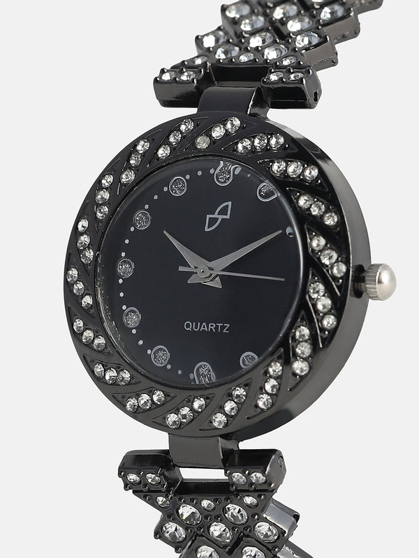 Embellished Chain Round Watch