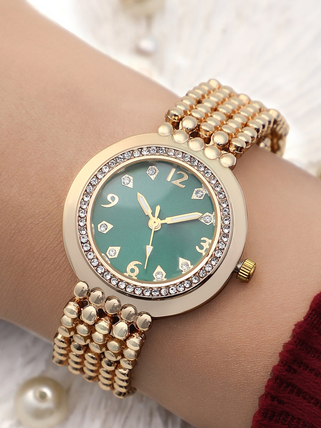 The Dotted Round Watch - California Gold