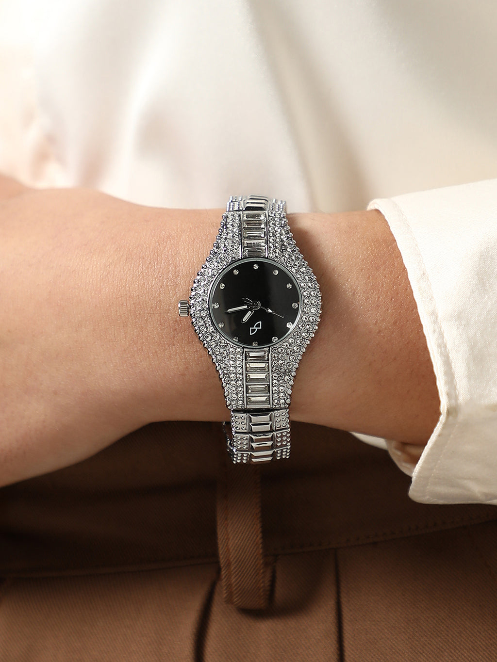 The Embellished Round Watch - Onyx Black