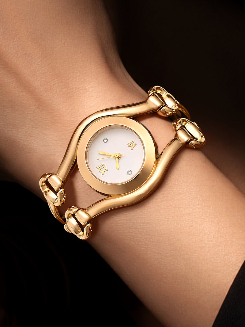The Eclipse Oval Watch - Gold