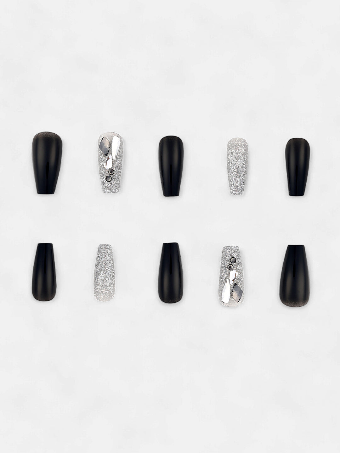 The Graffiti Press-On Nails - Antique Gold:Onyx Black