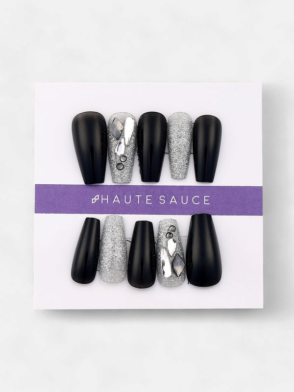 The Graffiti Press-On Nails - Antique Gold:Onyx Black