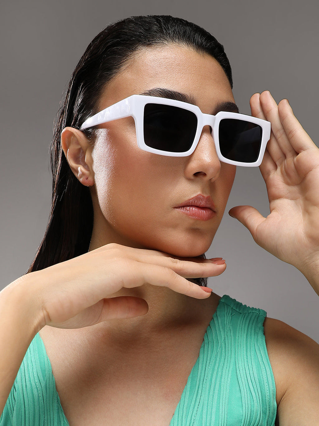 Full Rim Rectangular Sunglasses - White