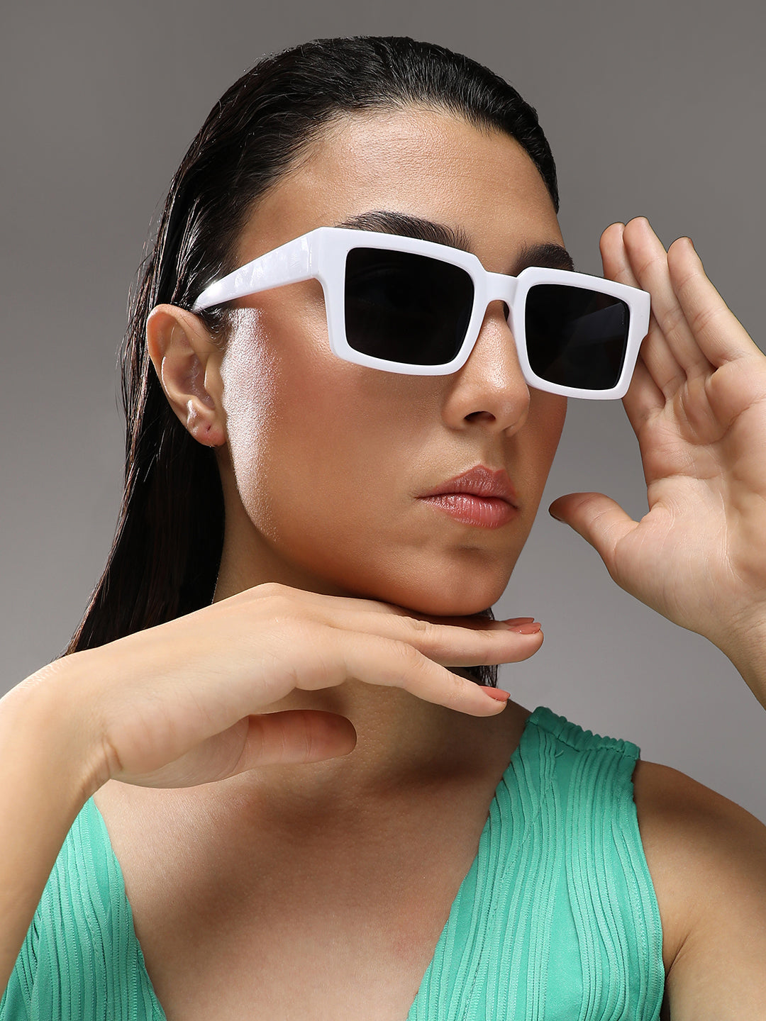 Full Rim Rectangular Sunglasses - White