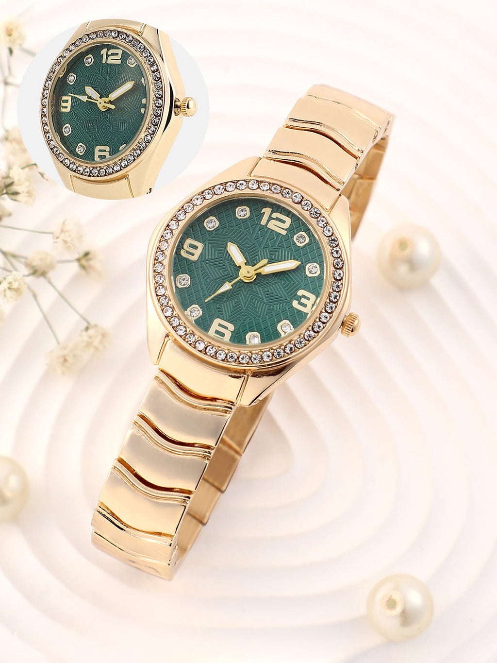 Haute Sauce HSWC1294 Arch Chain Round Watch for Women with Emerald Green Dial and Two-Tone Gold & Silver Strap