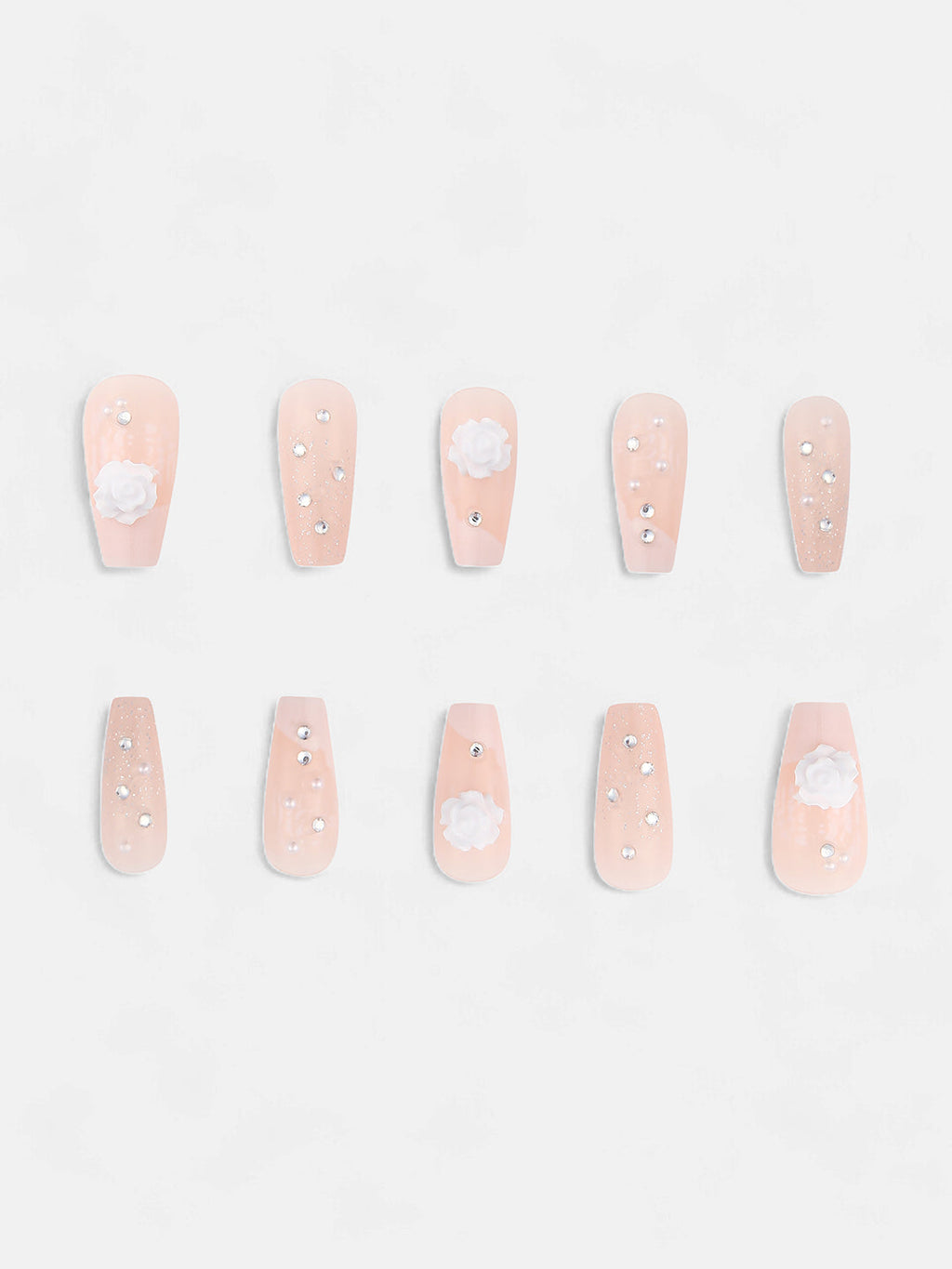 The Amore Press-On Nails - Daisy White