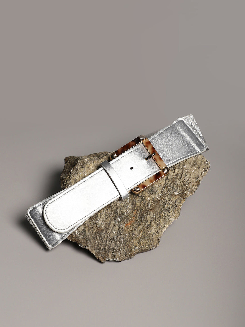 The Tortoiseshell Elastic Belt - Metallic Silver