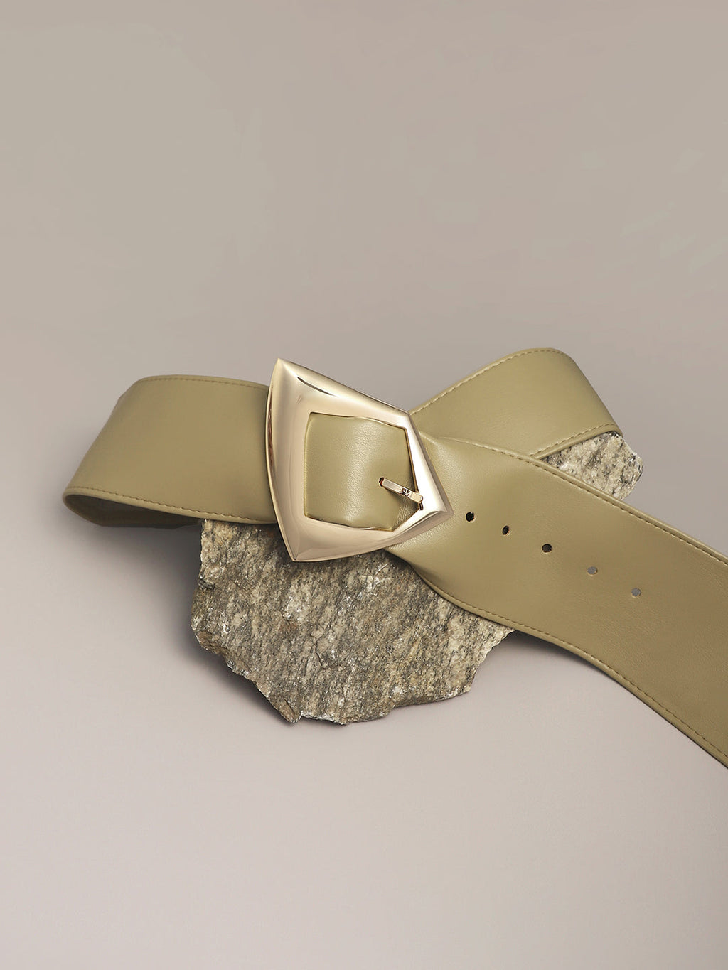 The Volcan Buckle Belt - Ecru Beige