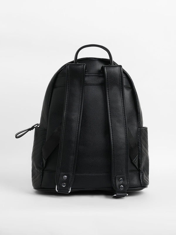 The Chevron Curve Backpack - Onyx Black