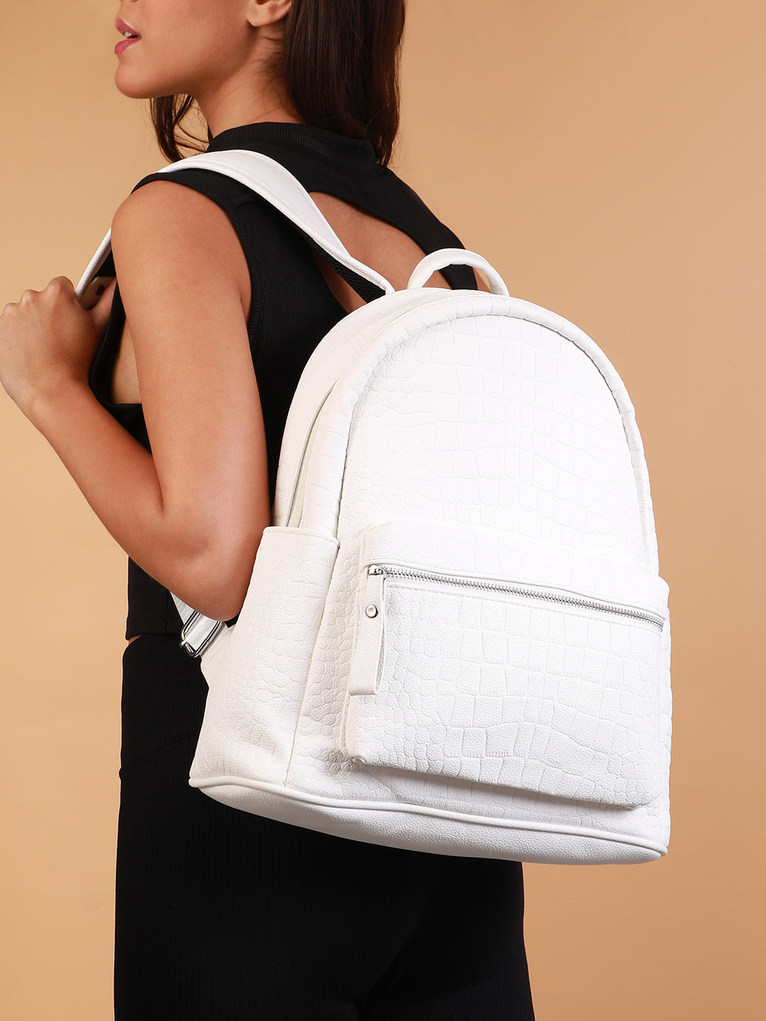 The Scale Curve Backpack - Daisy White