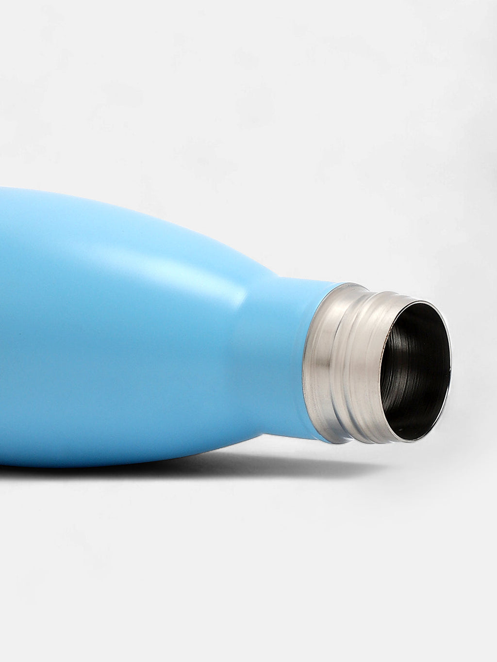 The Ombre Daily Hydration Flask (500 Ml) - Sky Blue & Navy Blue