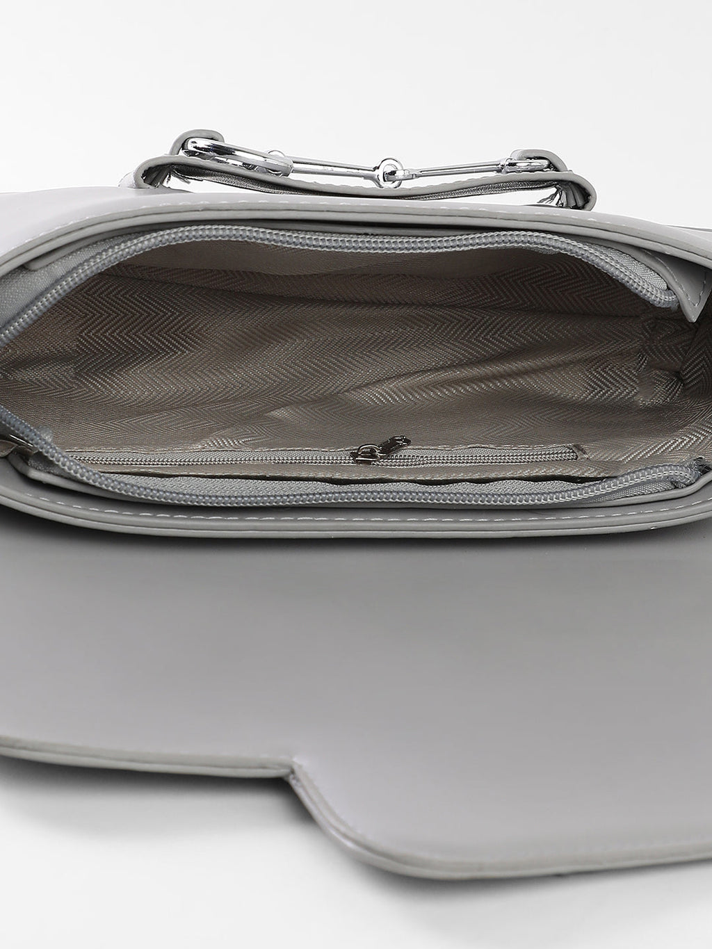 The Asymmetric Link Shoulder Bag - Ash Grey