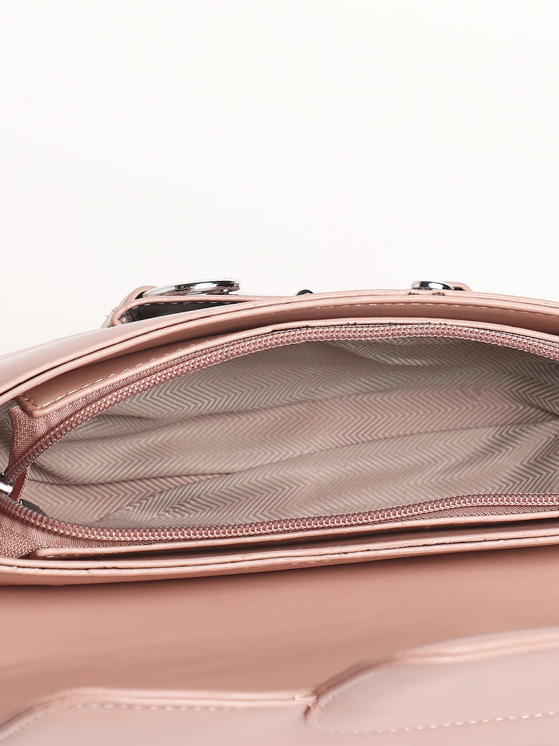 The Asymmetric Link Shoulder Bag
