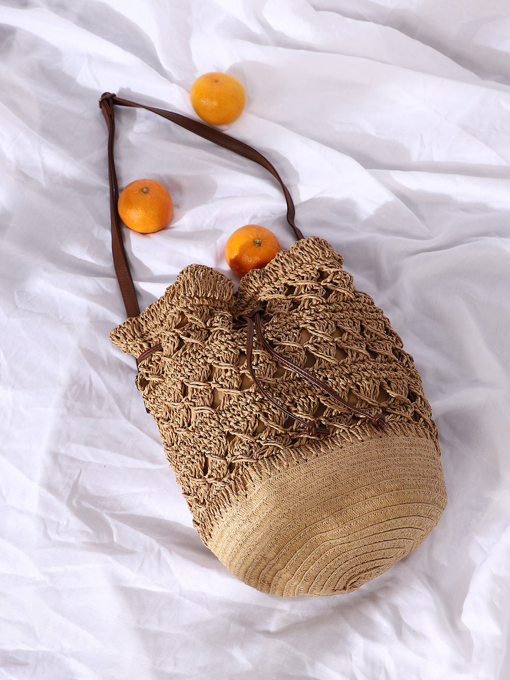 The Straw Bucket Bag - Beige