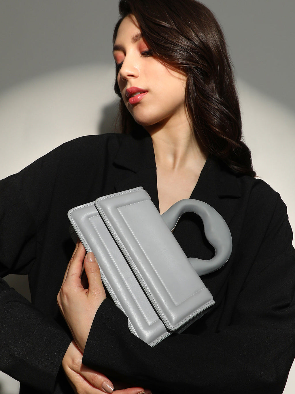 The Caldera Frost Hand Bag - Ash Grey