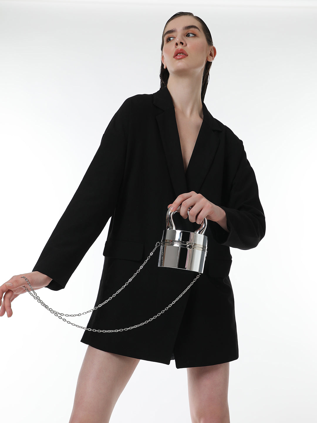 The Caldera Gloss Bucket Bag - Metallic Silver