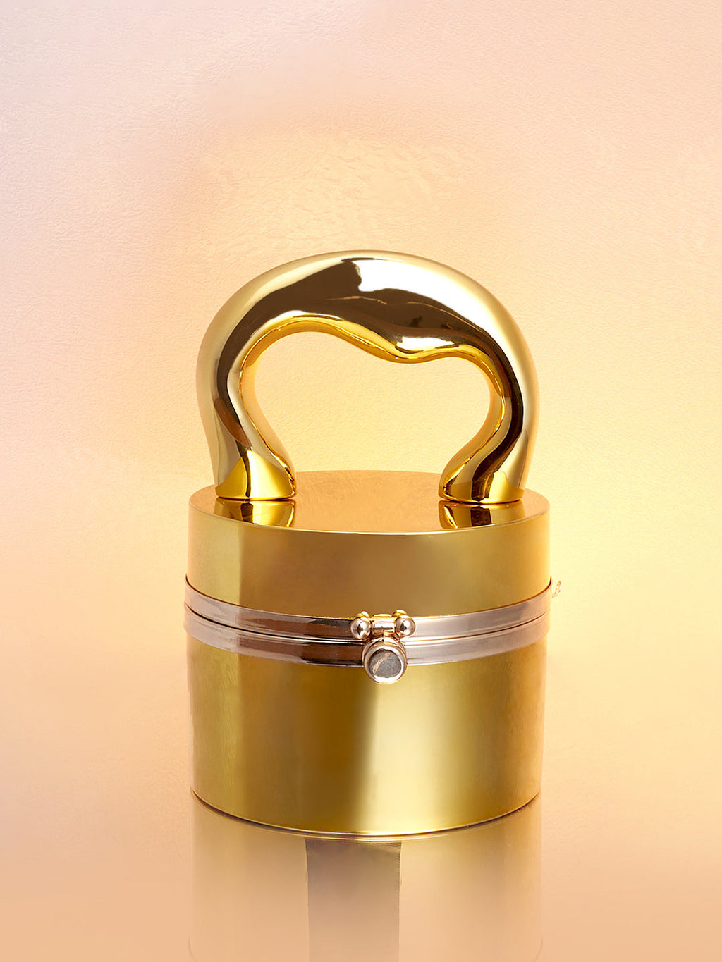 The Caldera Gloss Bucket Bag - California Gold