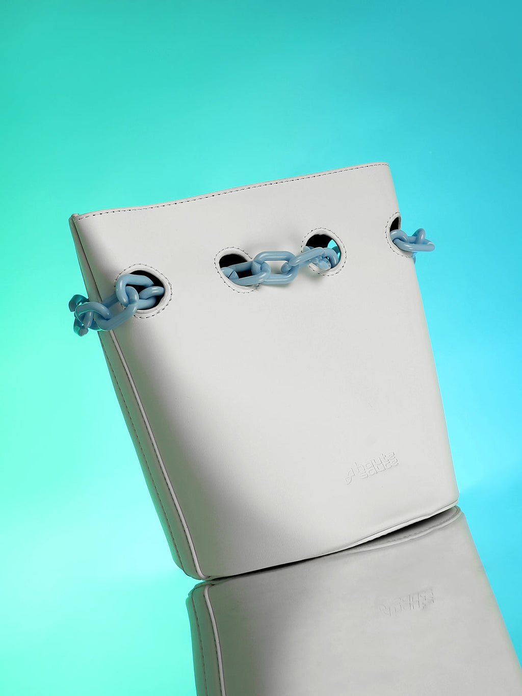 The Block-A-Chain Bucket Bag - Daisy White