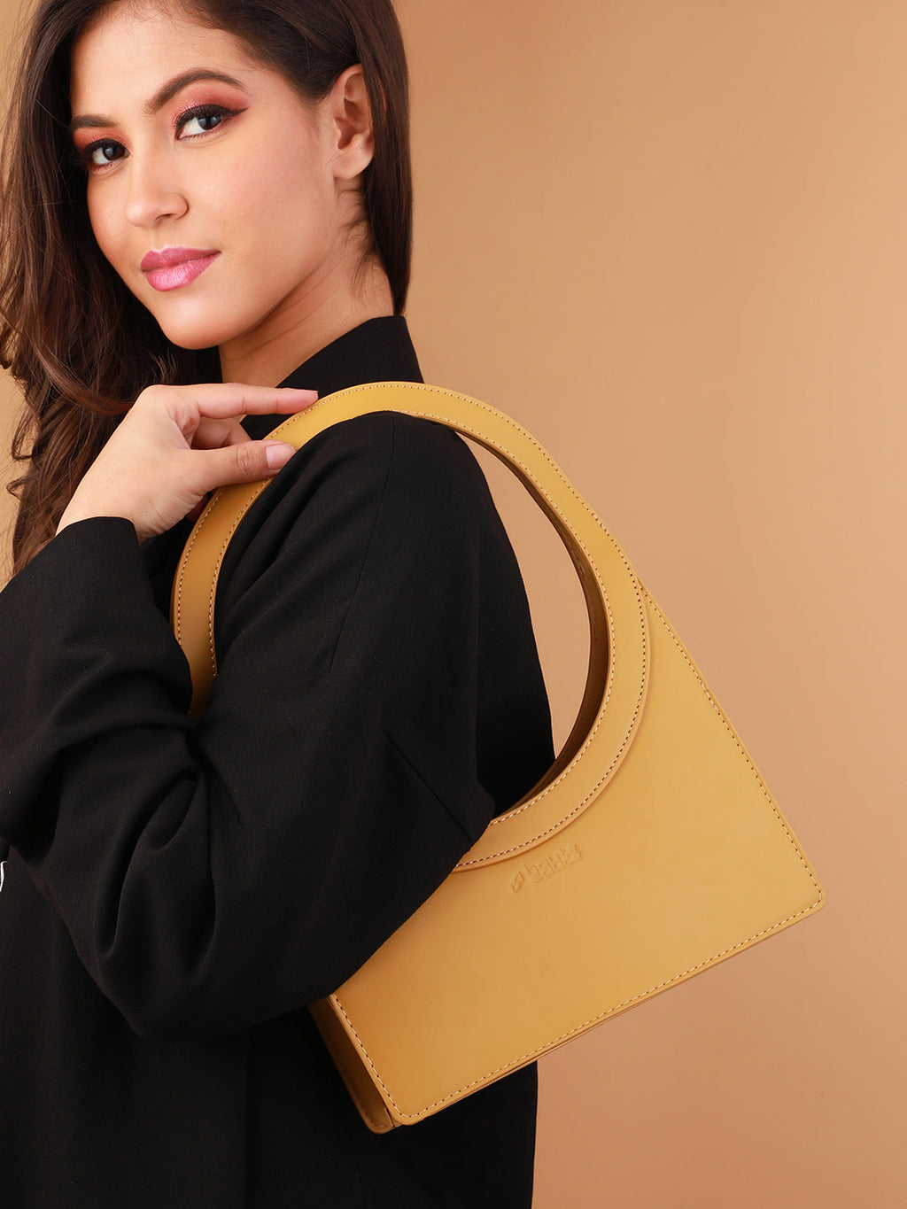 The Aureola Shoulder Bag - Yellow Ochre