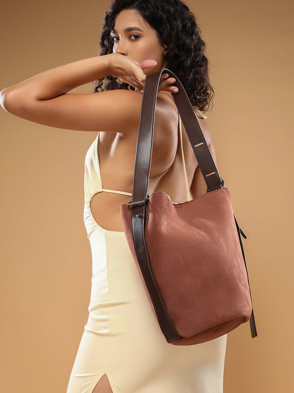The Bucket Tote Bag With Pouch - Russet Brown