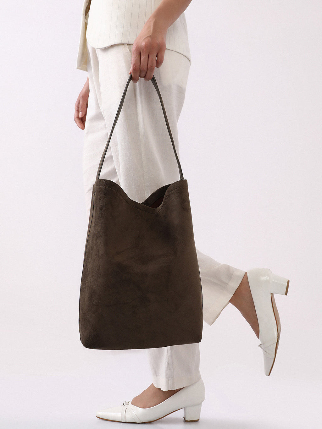 The Bucket Tote Bag With Pouch - Coffee Brown