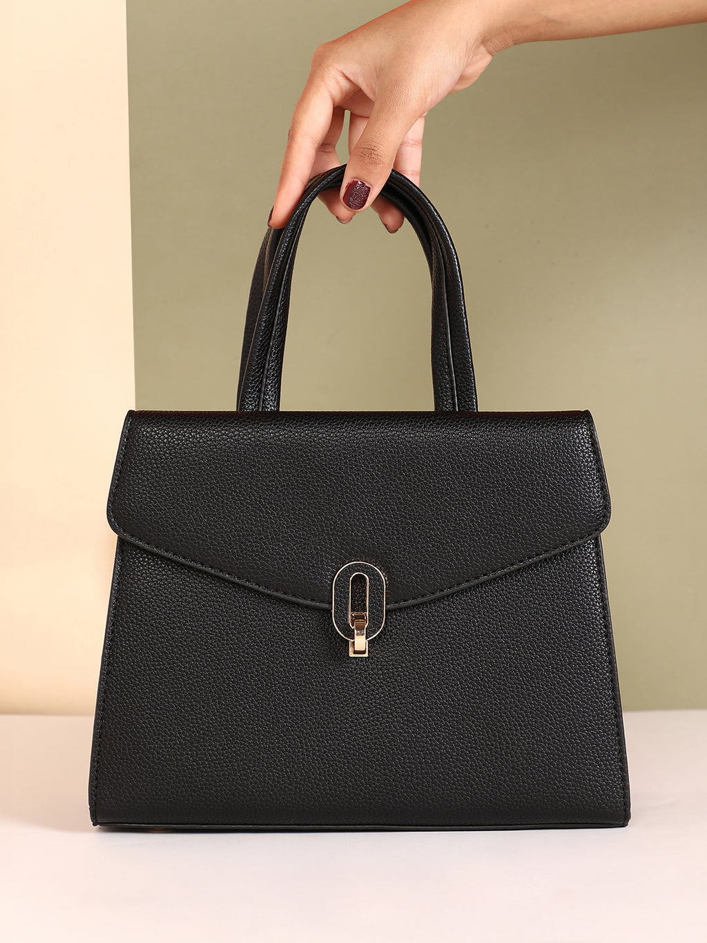 The Auraté Hand Bag - Onyx Black