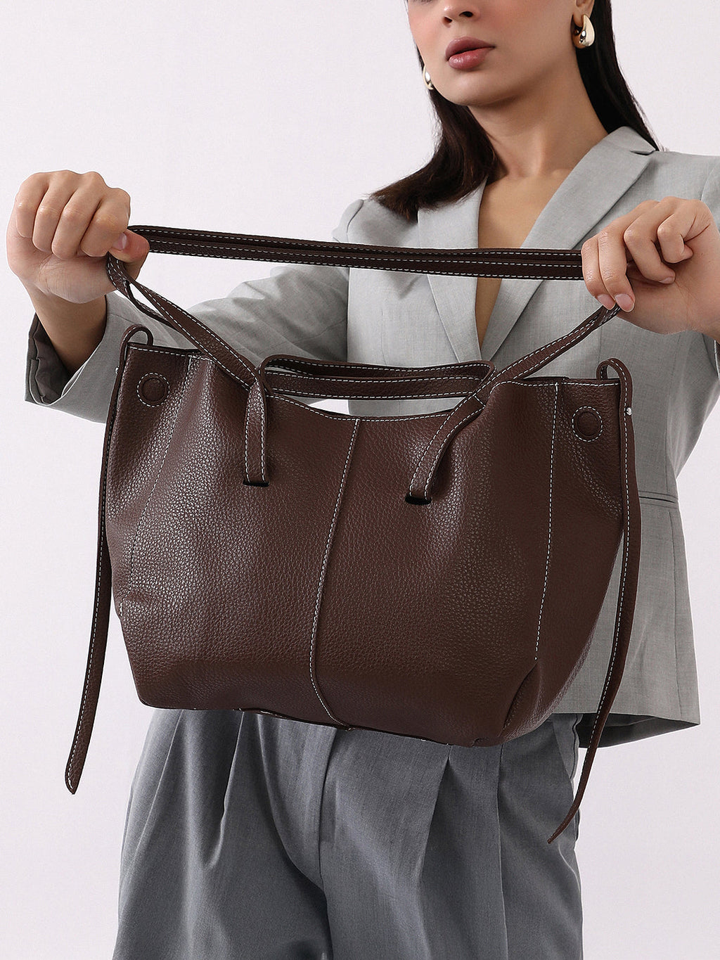 The Medium Illumé Tote Bag With Pouch - Chocolate Brown