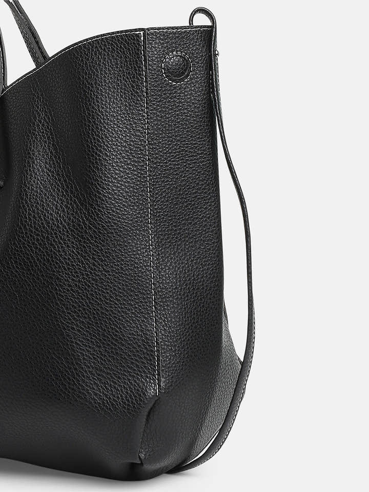 The Large Illumé Tote Bag With Pouch - Onyx Black