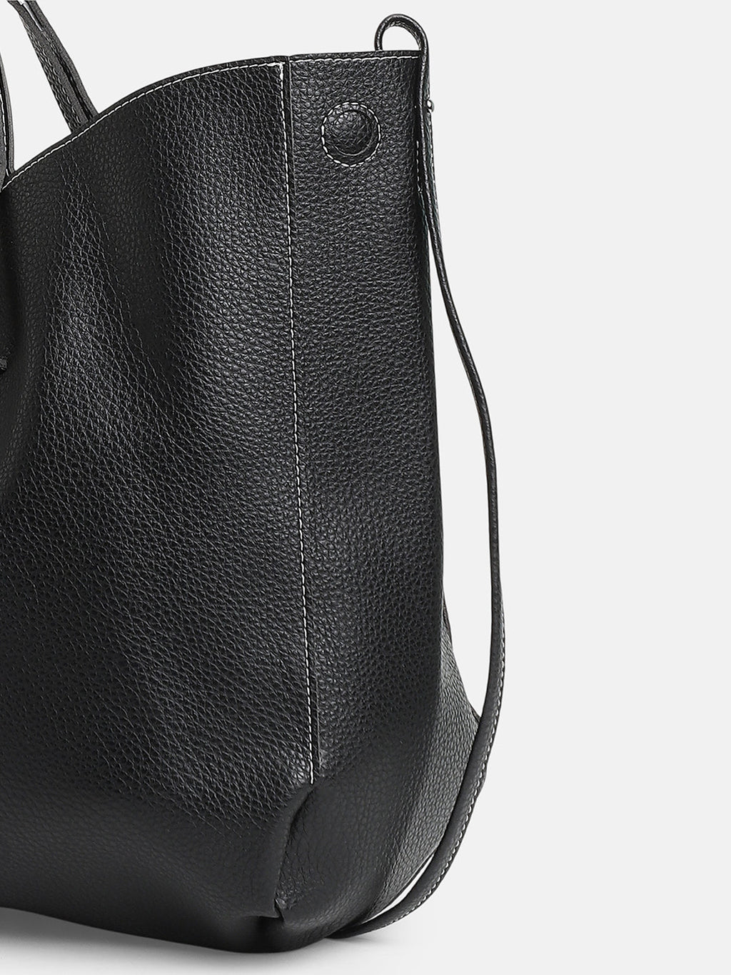 The Large Illumé Tote Bag With Pouch - Onyx Black