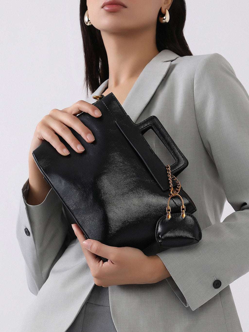 The Madame Hand Bag With Pouch - Onyx Black