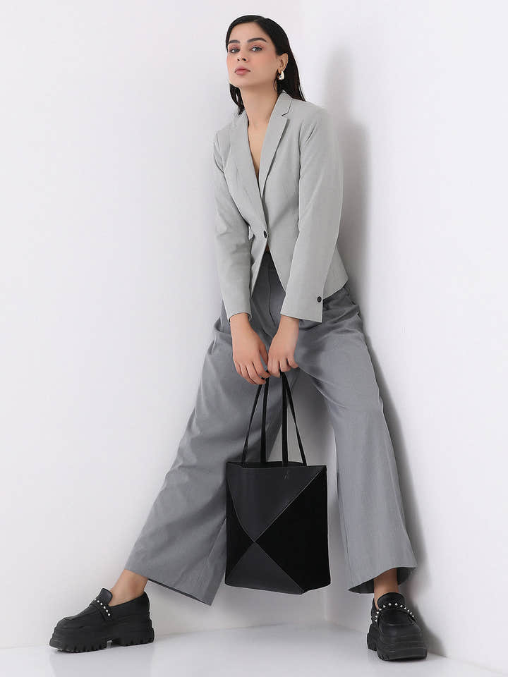 The Veloure Tote Bag With Pouch - Onyx Black