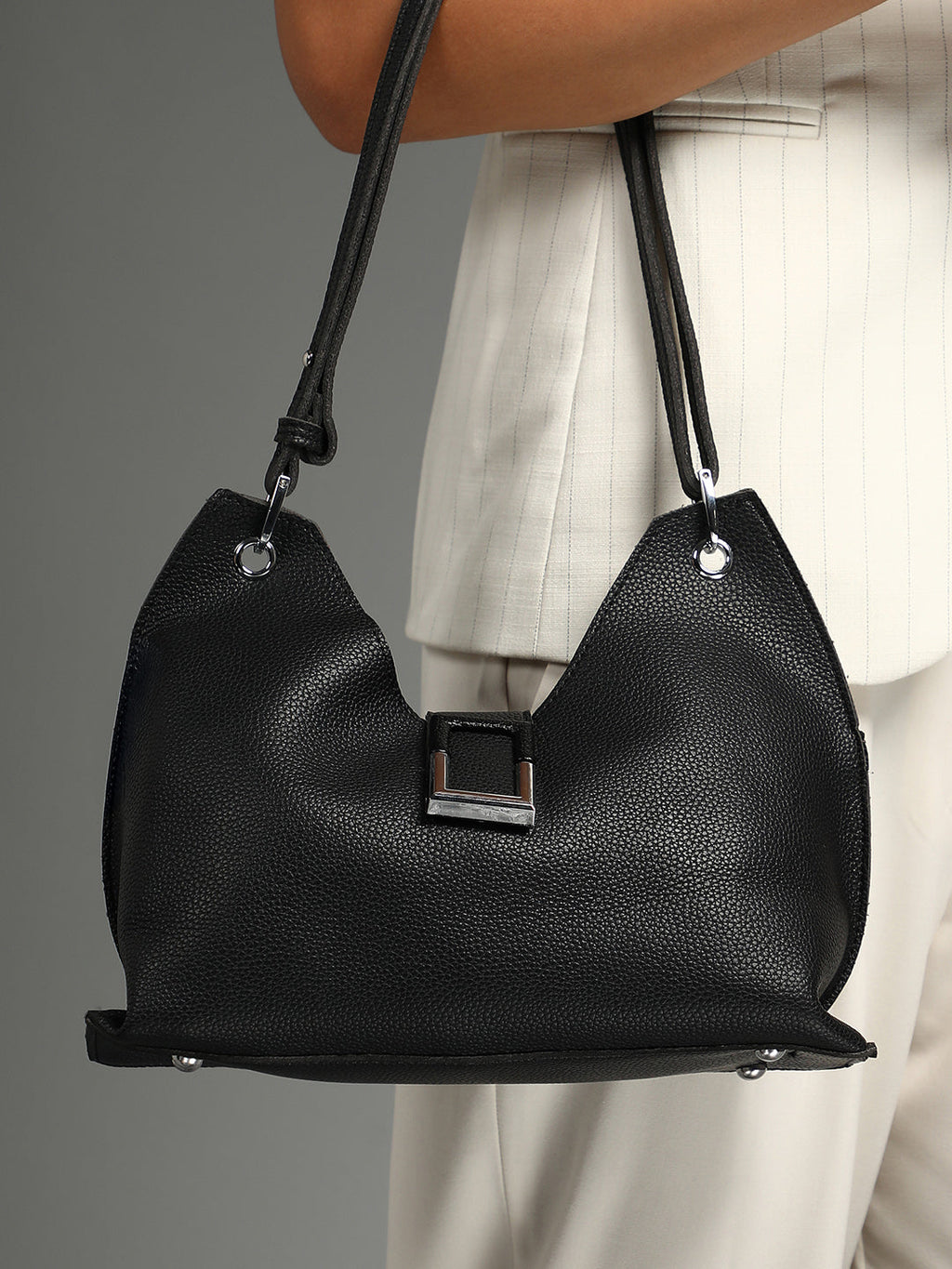 The Amelie Shoulder Bag - Onyx Black