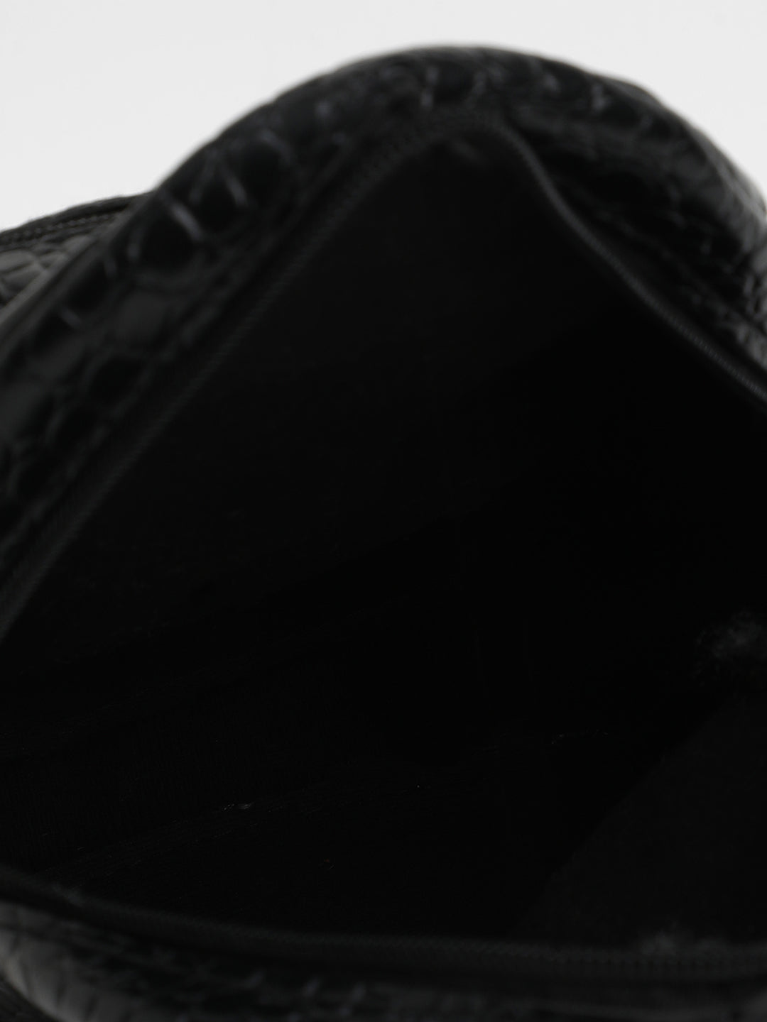 The Commute Crossbody Sling Bag - Obsidian Black