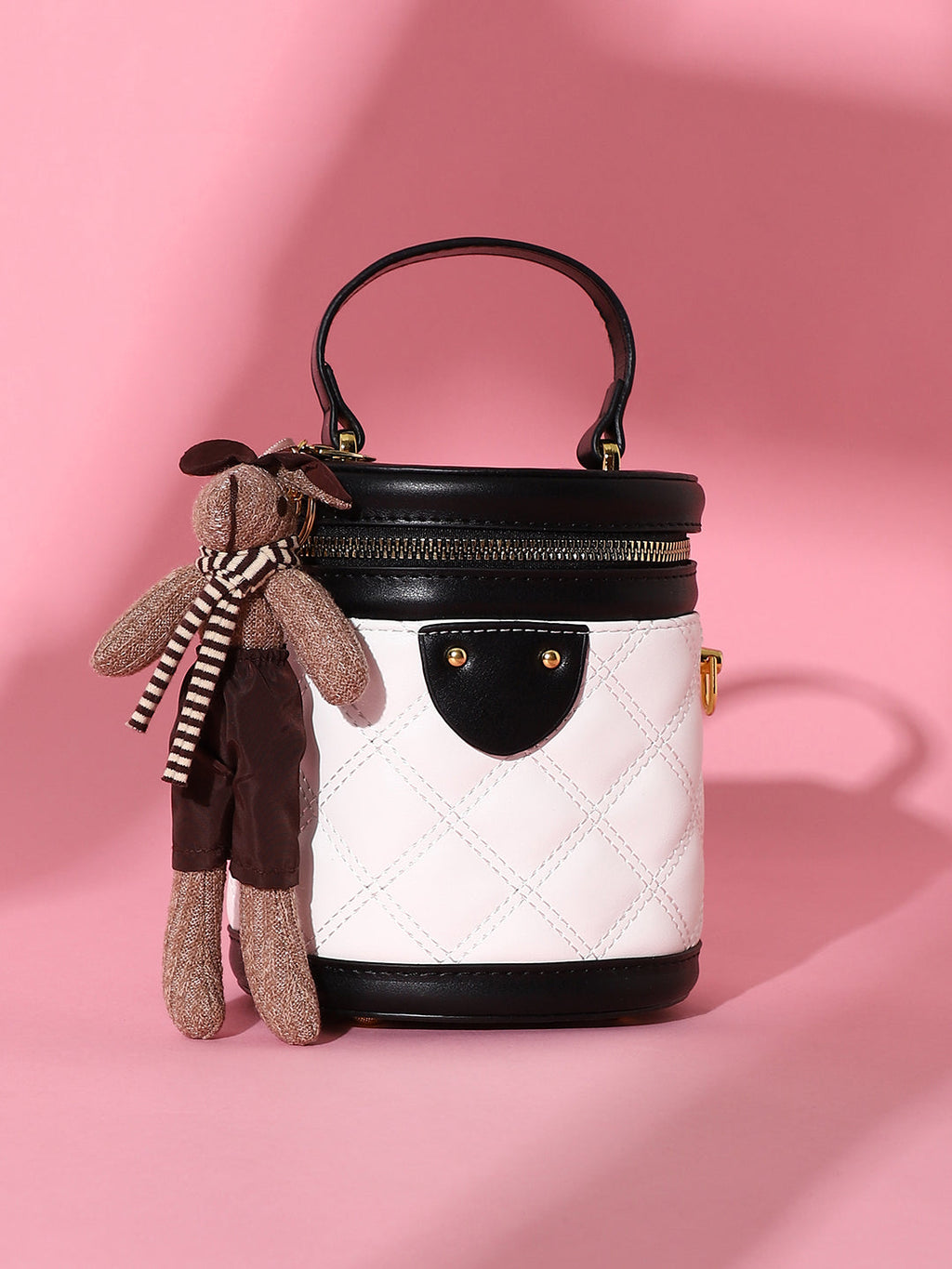 The Quilted Bucket Bag - Chalk White