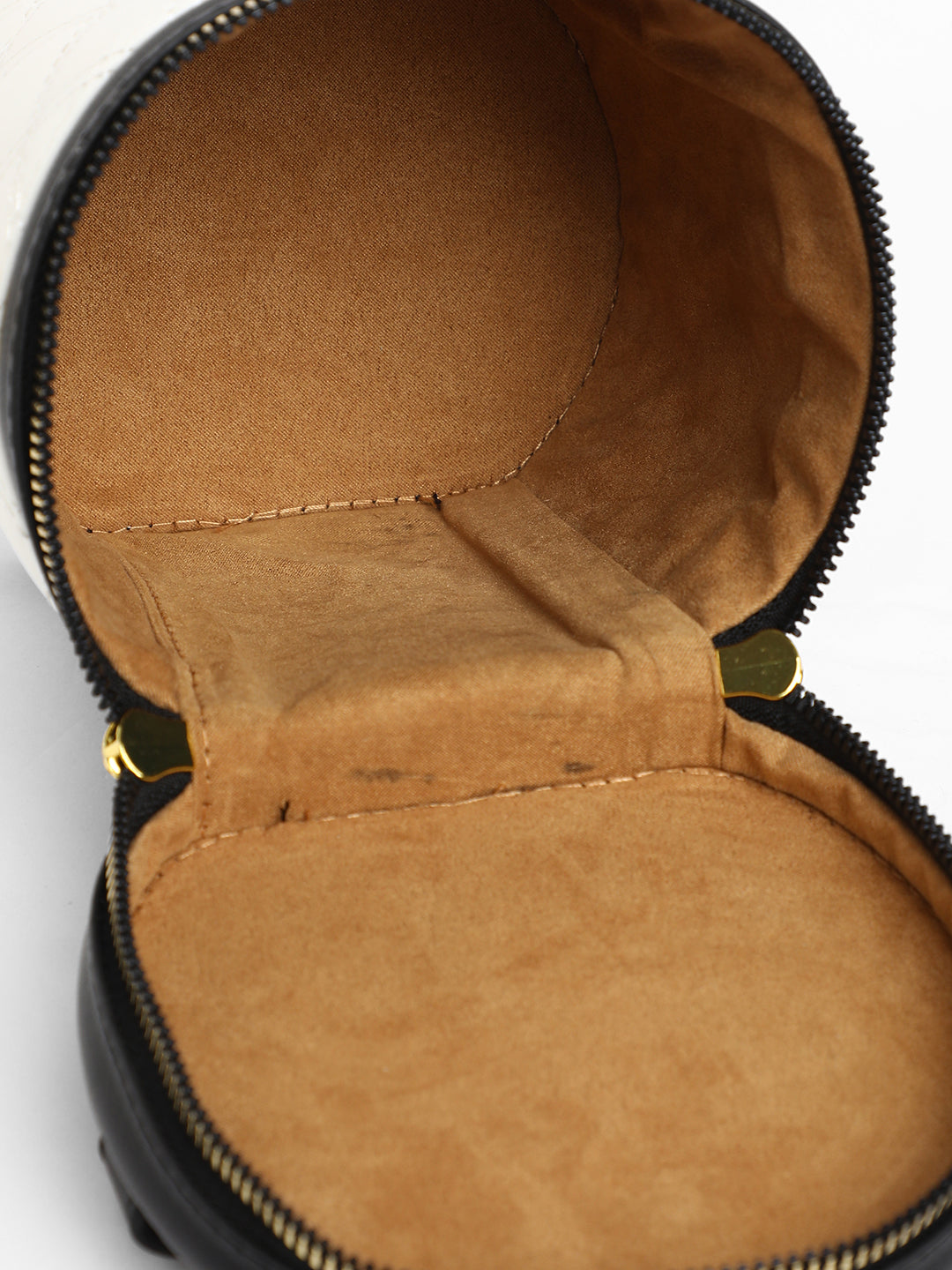 The Quilted Bucket Bag - Chalk White