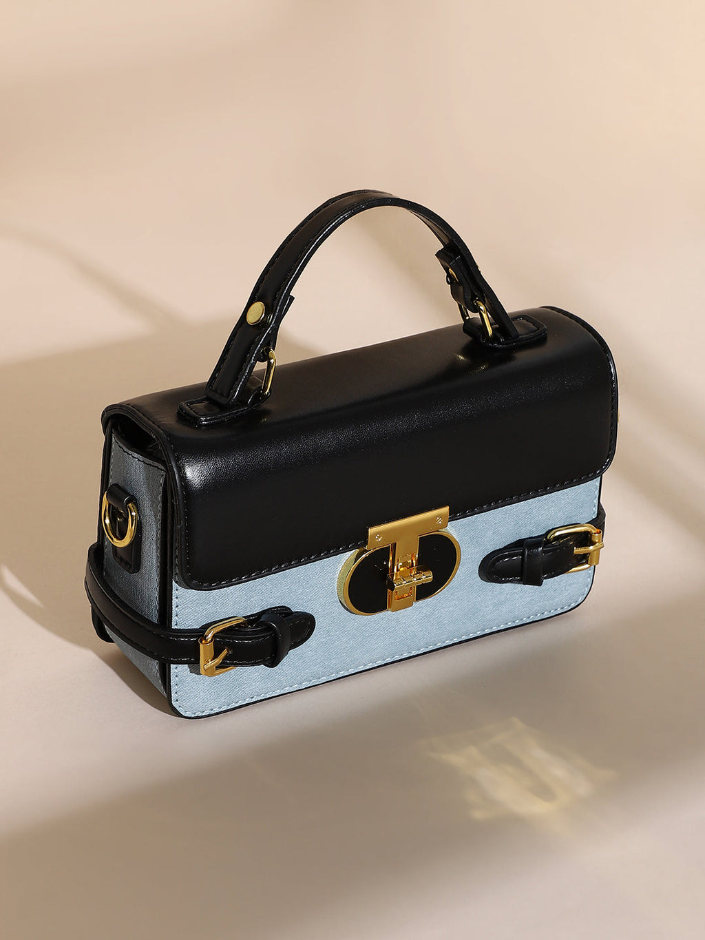 The Riviera Hand Bag - Baby Blue