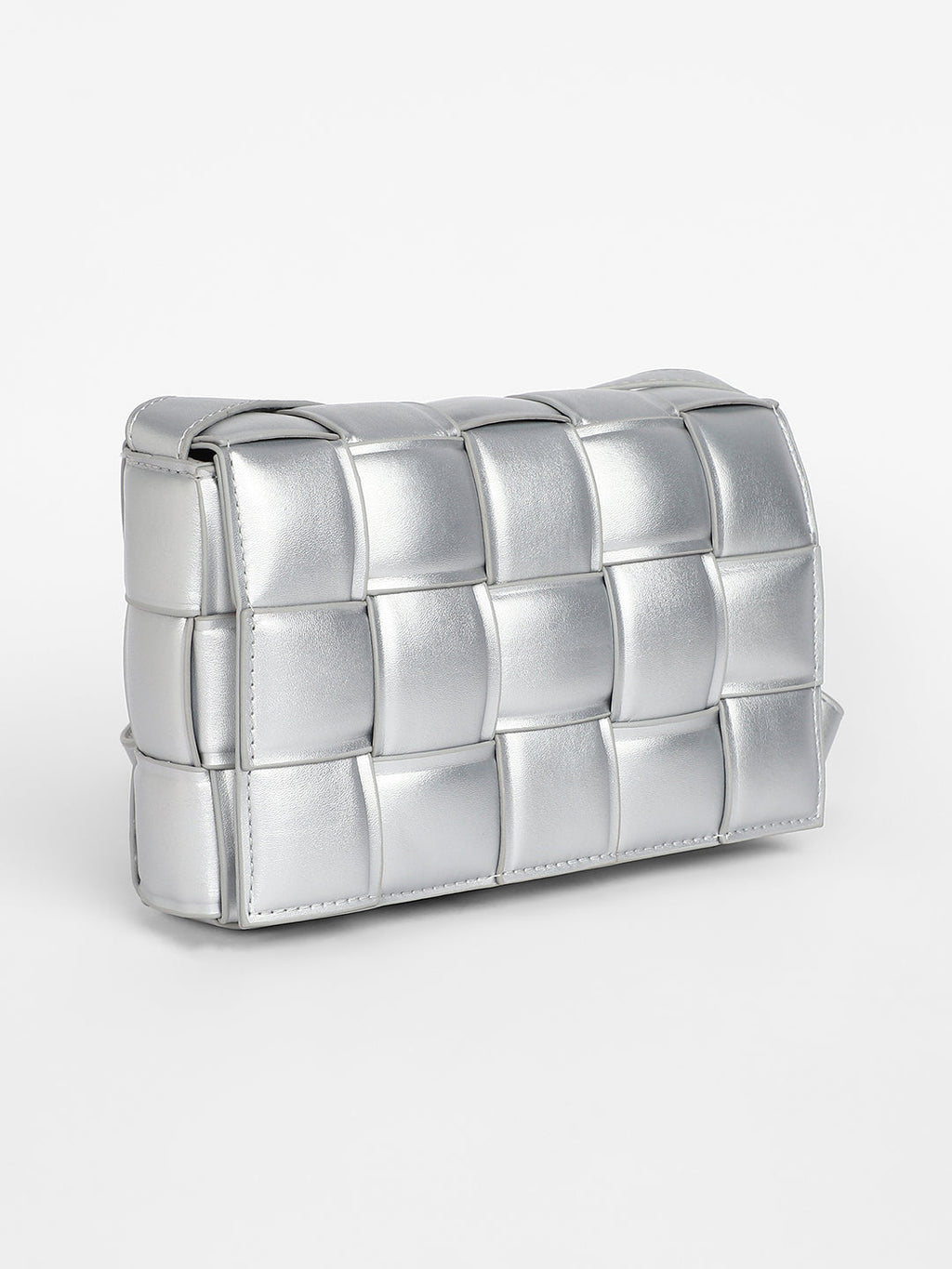 The Puffy Interwine Sling Bag - Chalice Silver