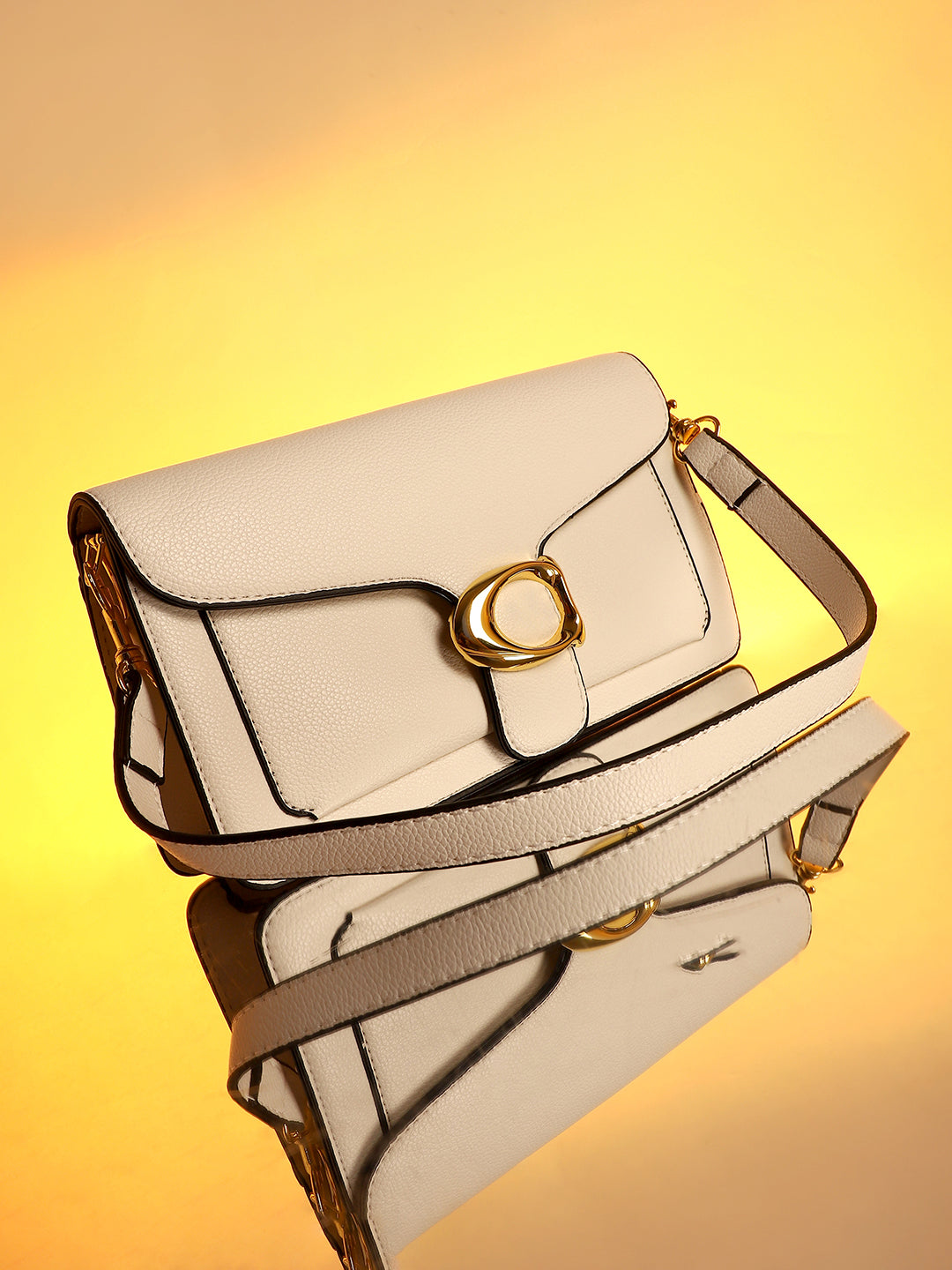 The Burg Shoulder Bag - Ivory White
