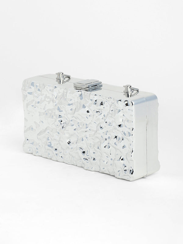 The Dented Chain Clutch Bag - Metallic Silver