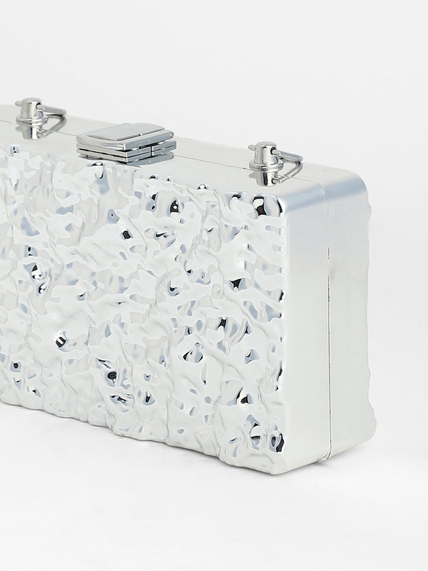 The Dented Chain Clutch Bag - Metallic Silver