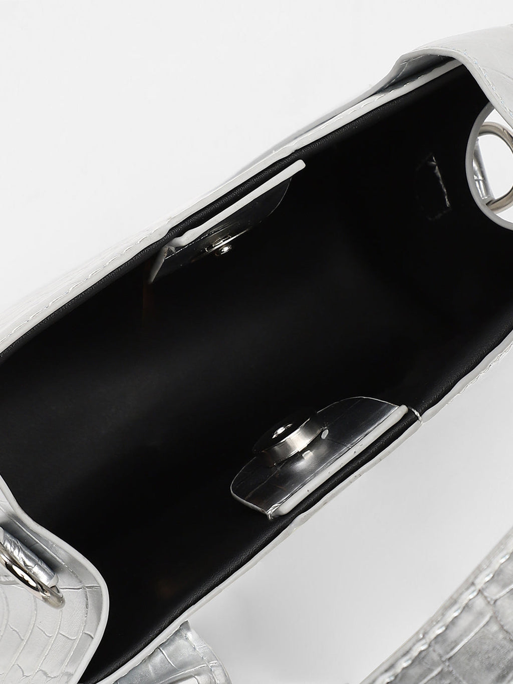 The Frivola Scale Hand Bag - Metallic Silver