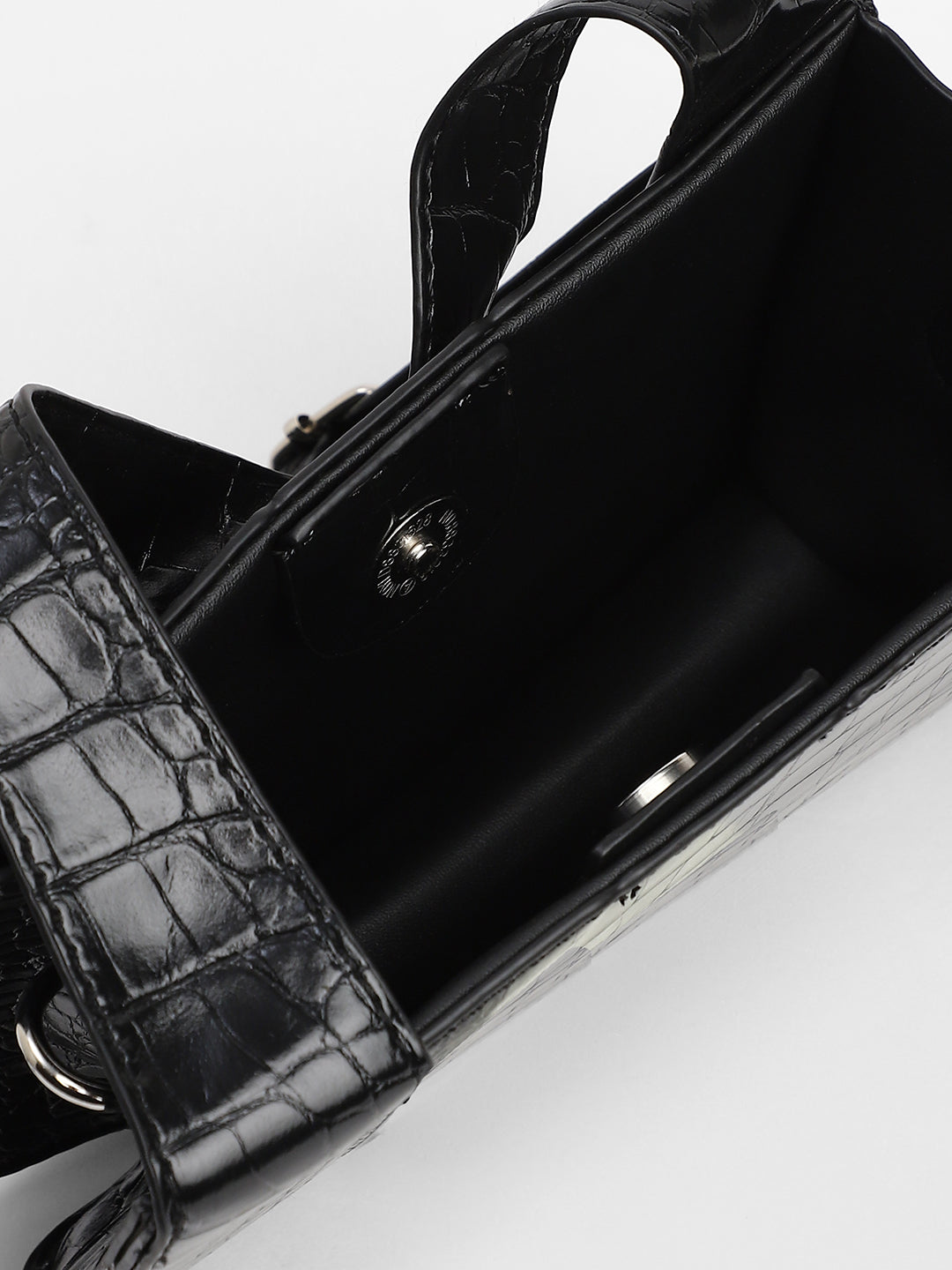 The Frivola Scale Hand Bag - Onyx Black