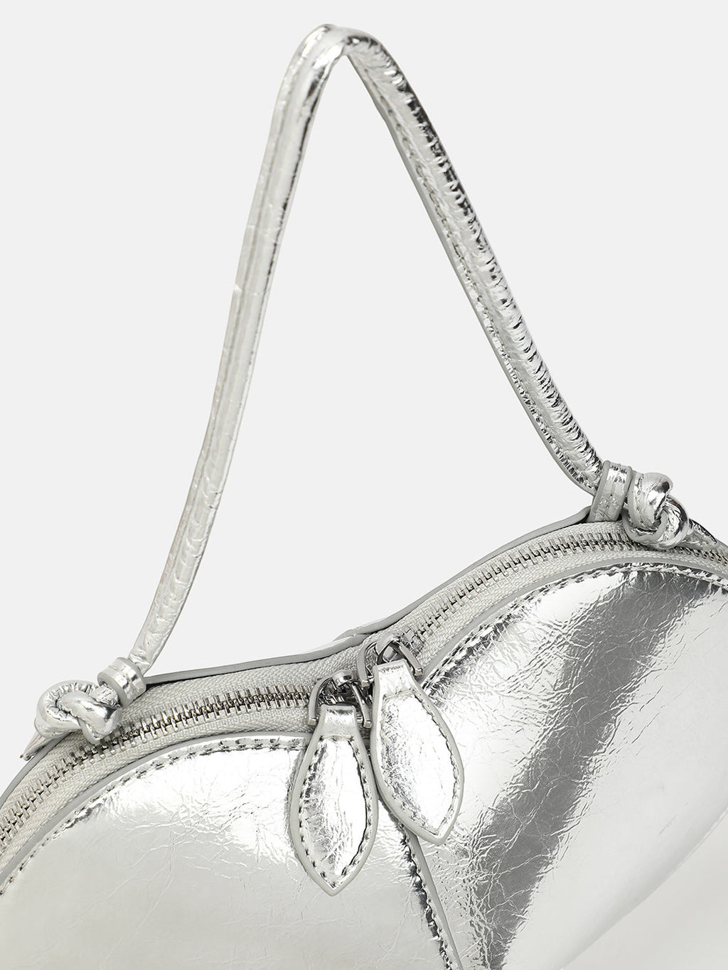 The Coeur Hand Bag - Metallic Silver