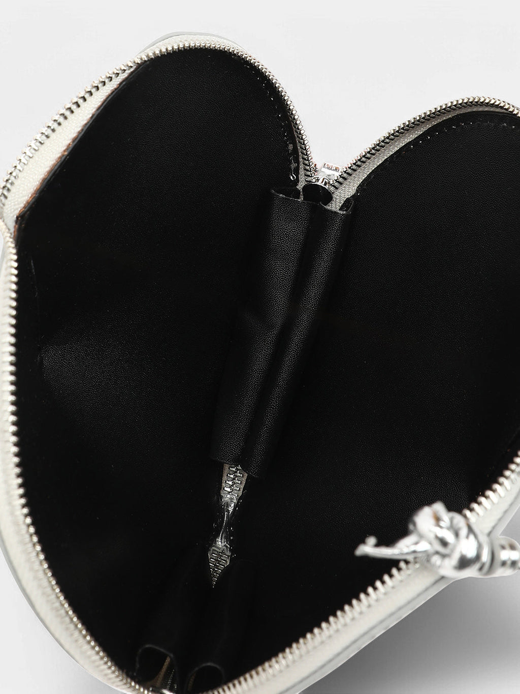 The Coeur Hand Bag - Metallic Silver