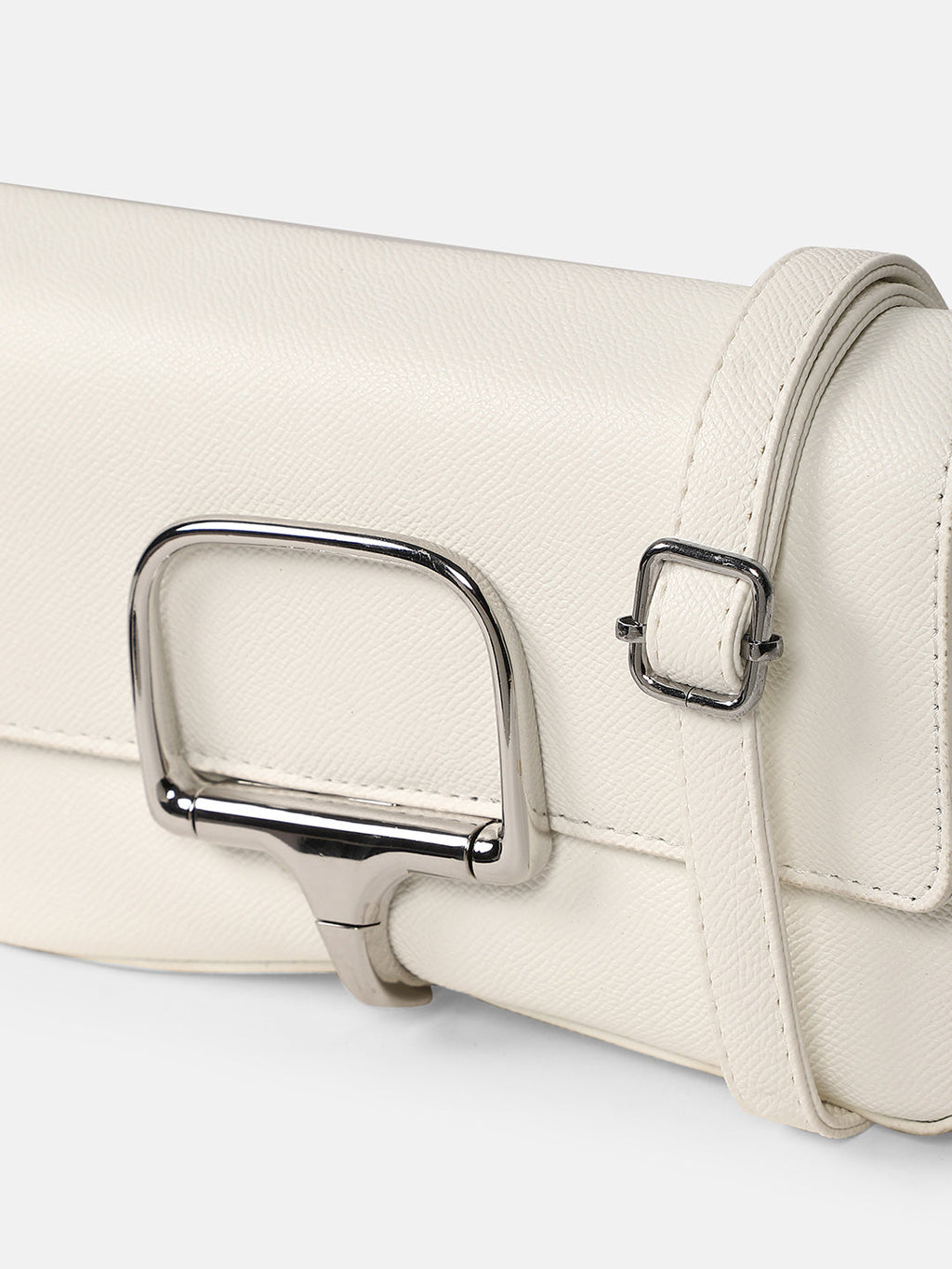 The Sivella Sling Bag - Daisy White
