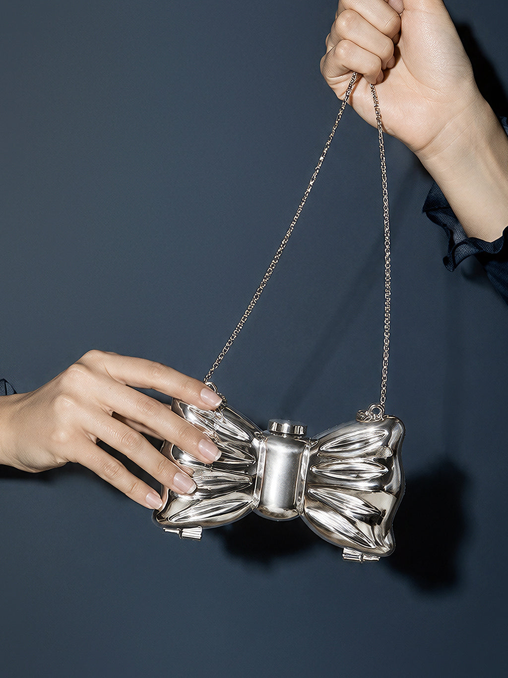 The Crystal Bow Evening Bag-Silver